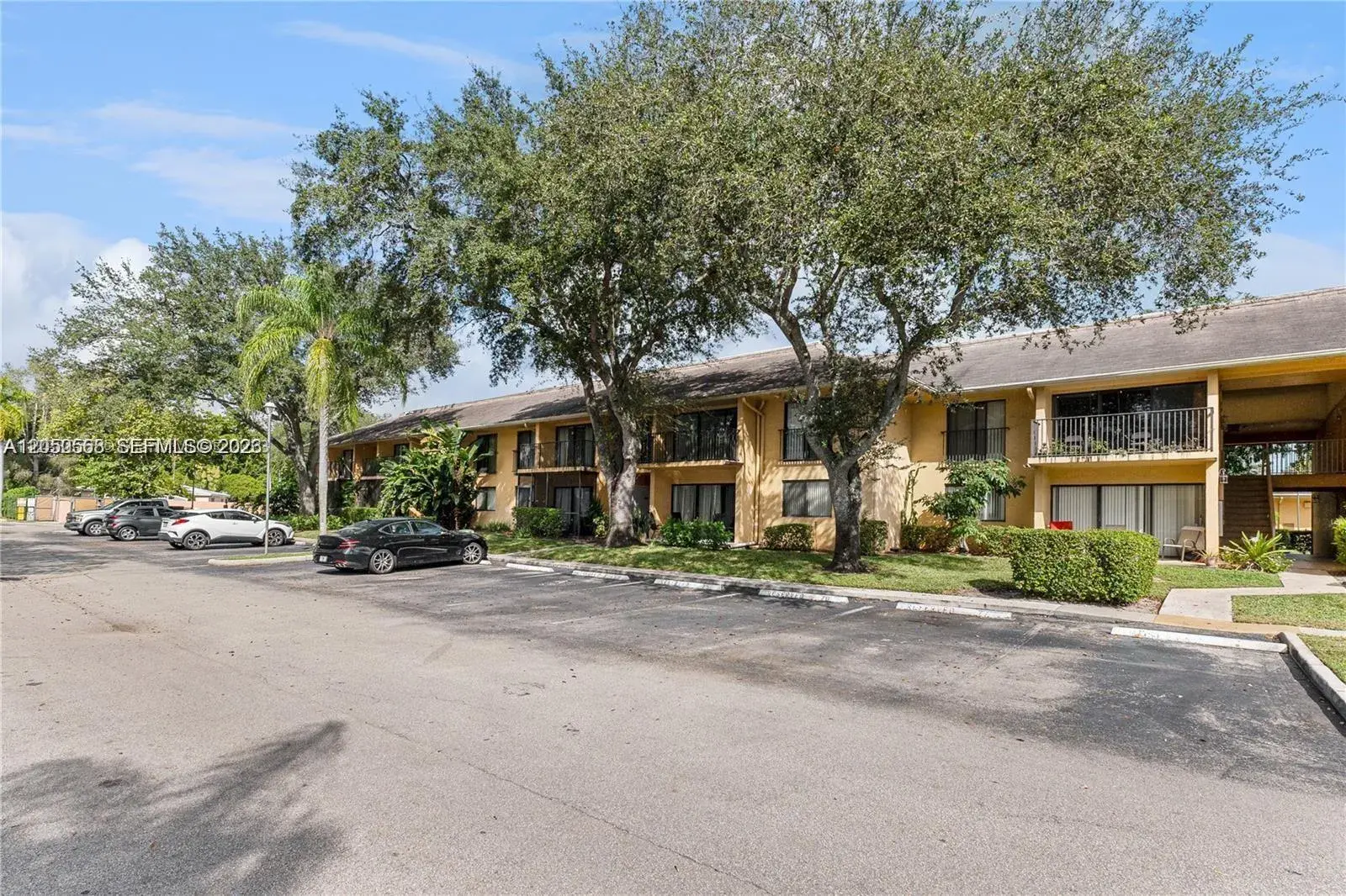 5841 Washington St # 60, Hollywood FL 33023