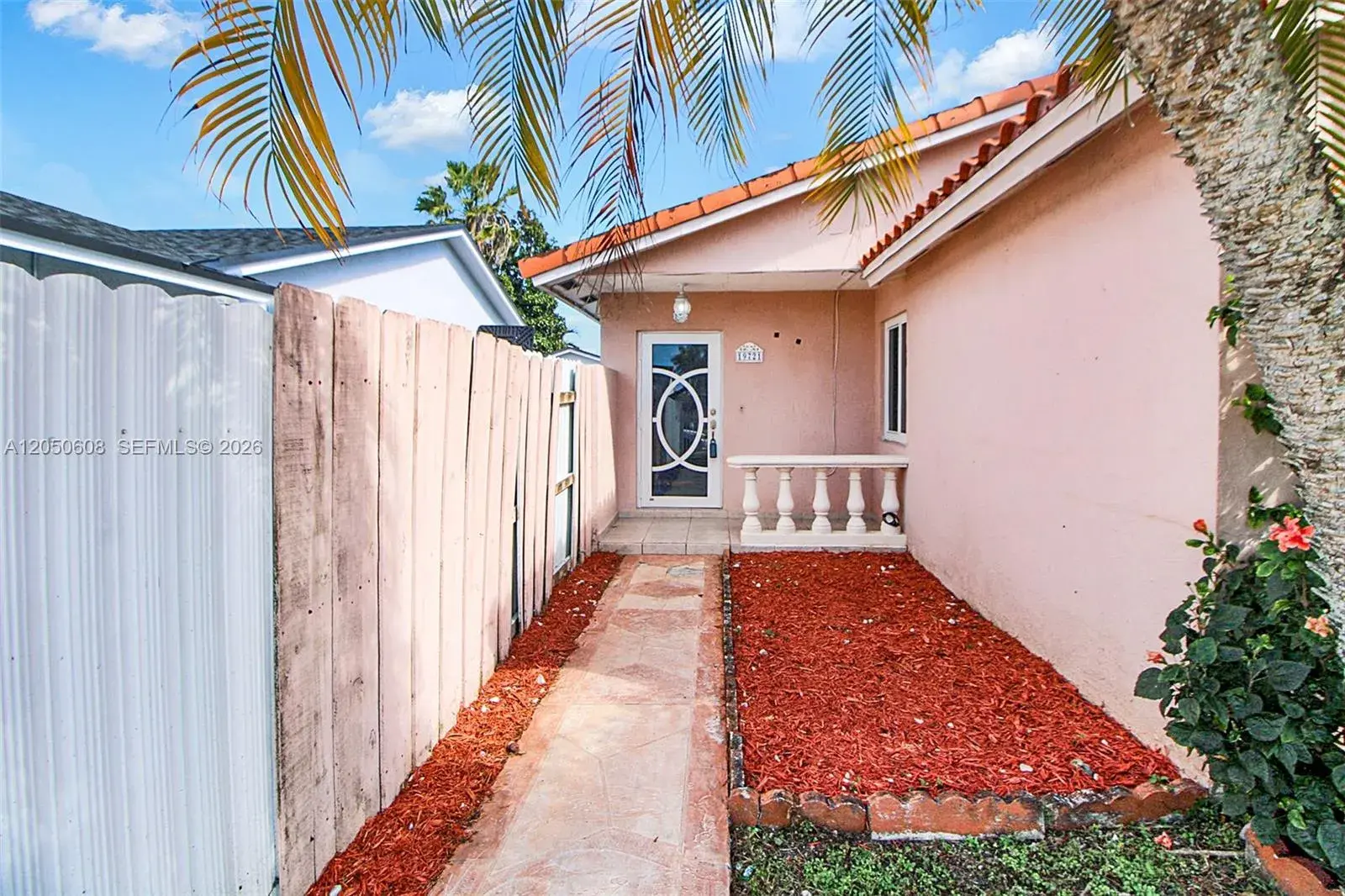 19721 SW 122nd Pl, Miami FL 33177