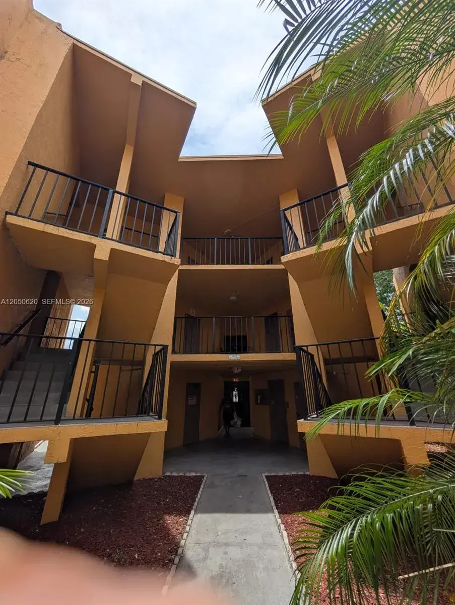 4354 NW 9TH AVE # 2C, Deerfield Beach FL 33064
