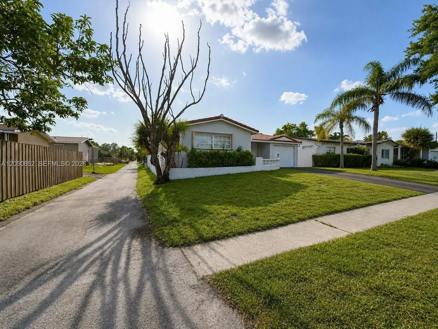 2100 N 52nd Ave, Hollywood FL 33021