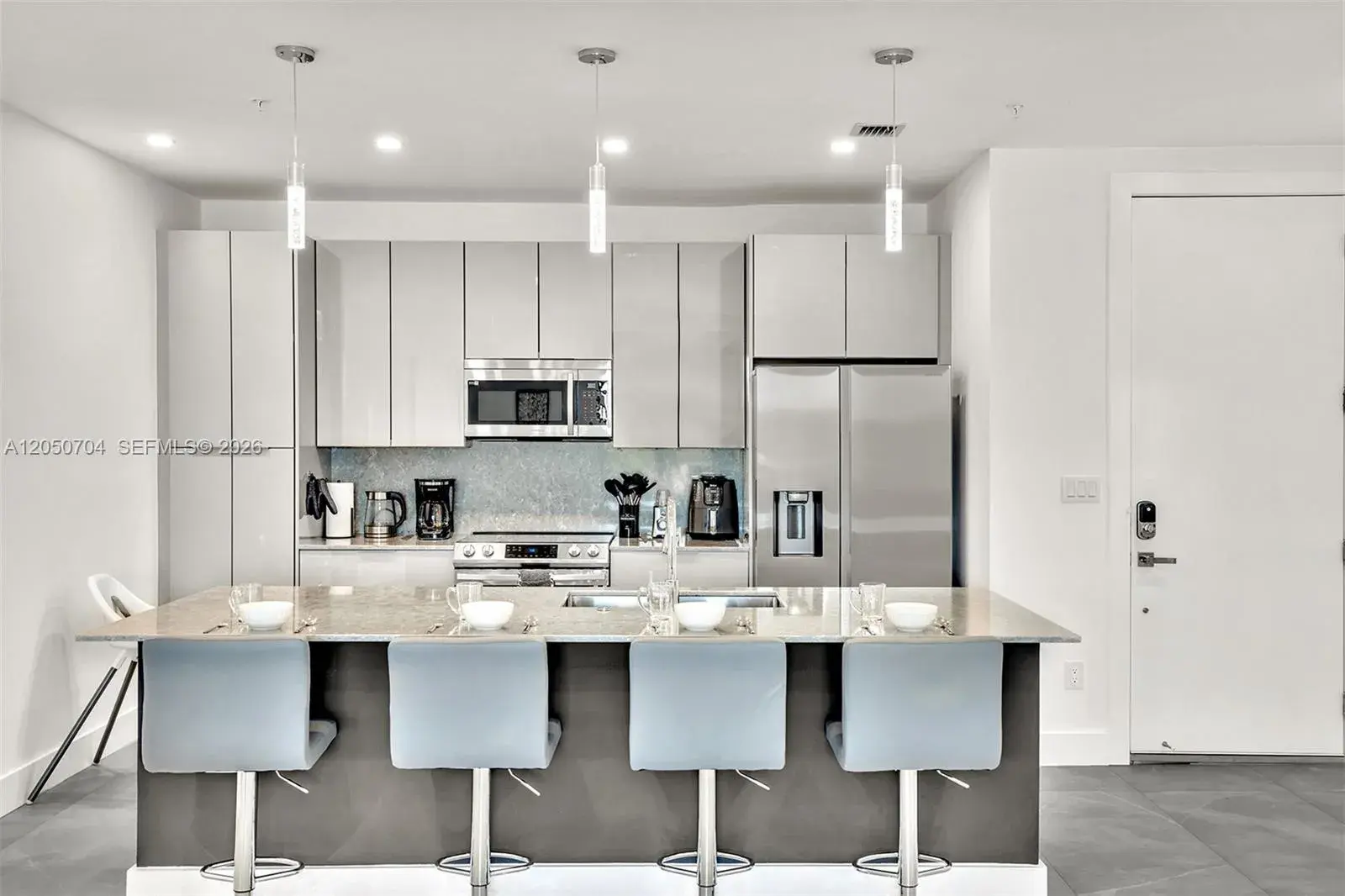 3 bedroom 3 bath Residential Lease for rent at 2100 Miami Rd # 303, Fort Lauderdale FL 33316