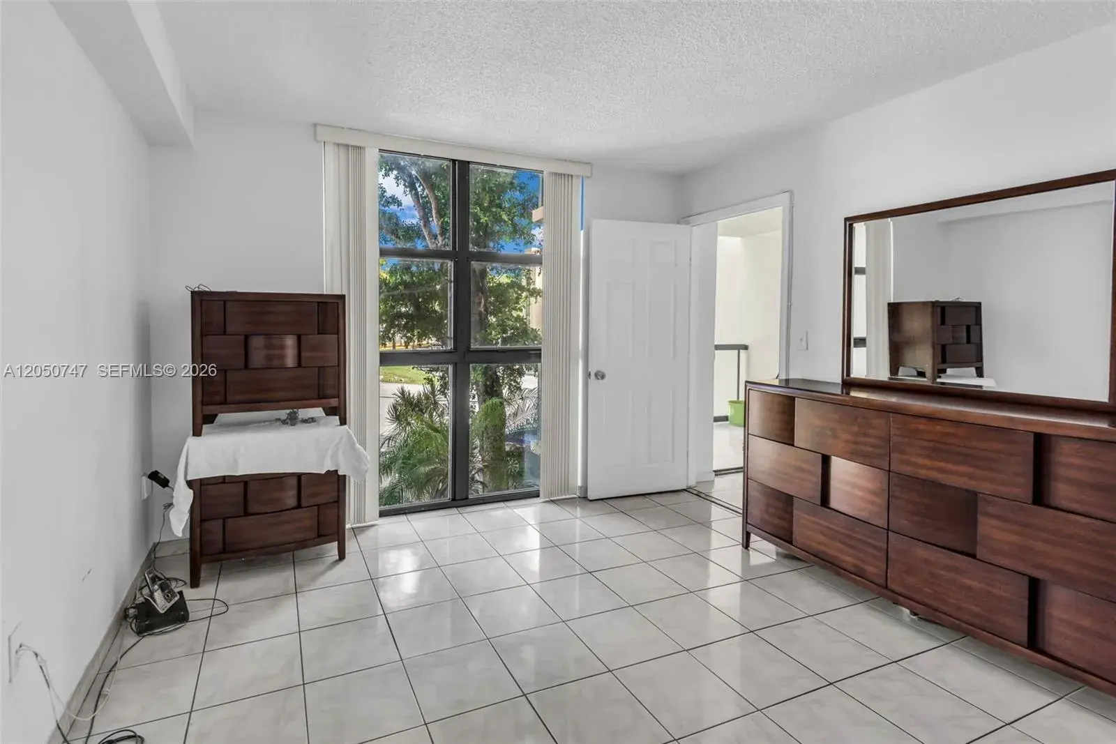 11780 SW 18th St # 2, Miami FL 33175