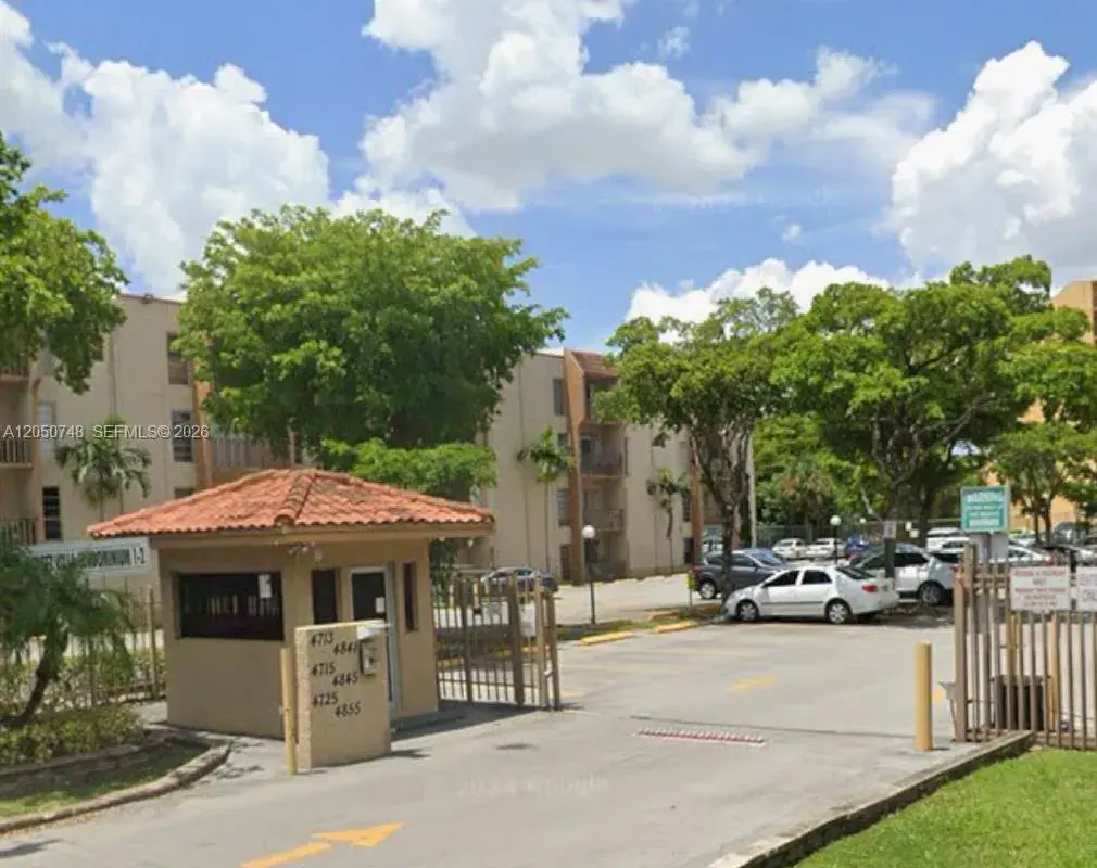 4715 NW 7th St # 2, Miami FL 33126