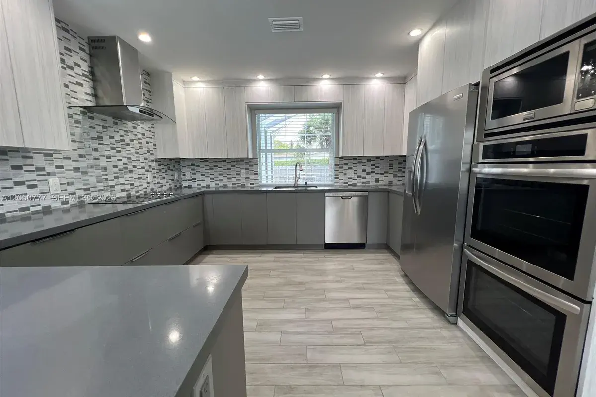 1405 N 46th Ave, Hollywood FL 33021