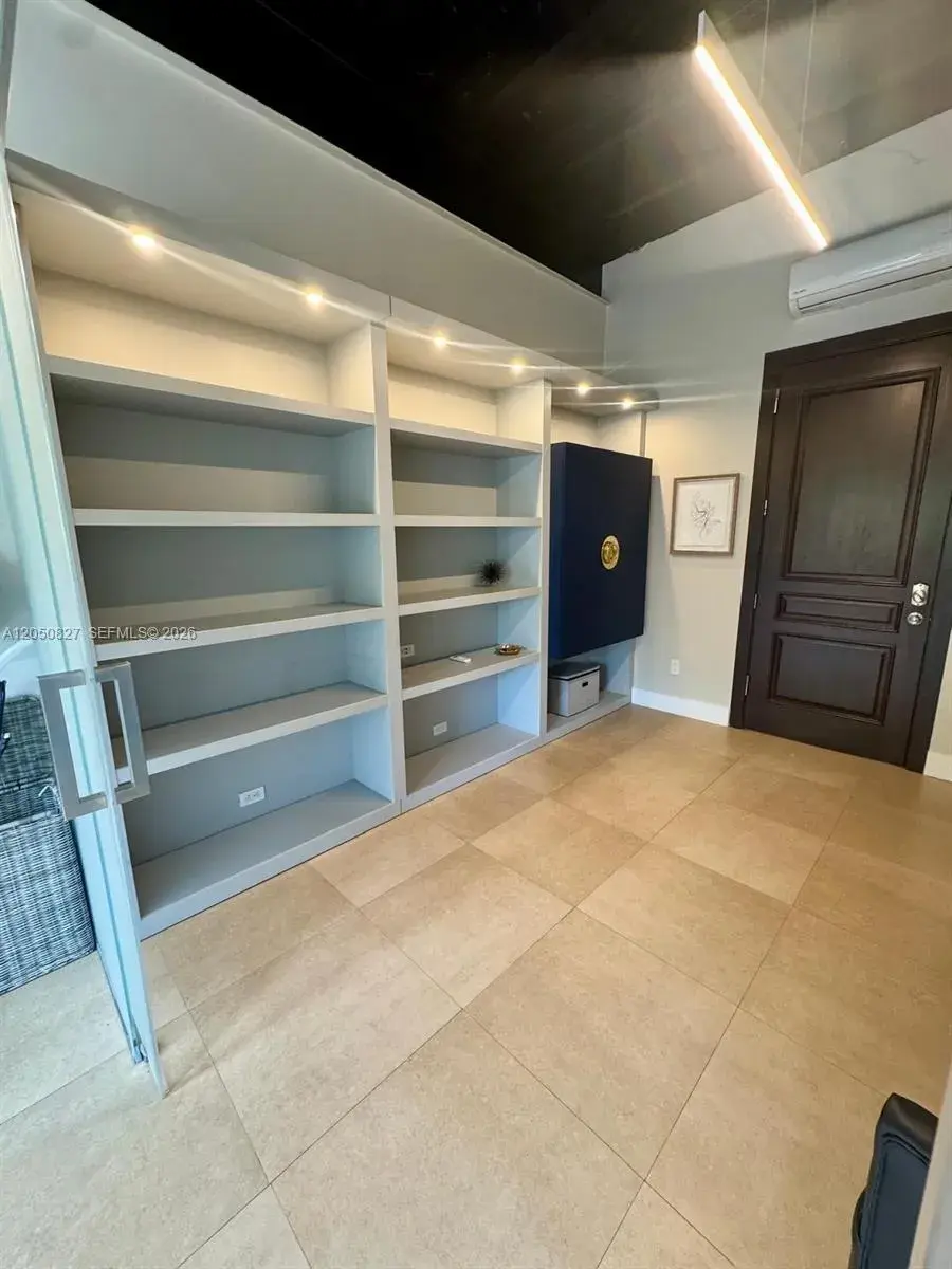 1410 20th St # 211, Miami Beach FL 33139
