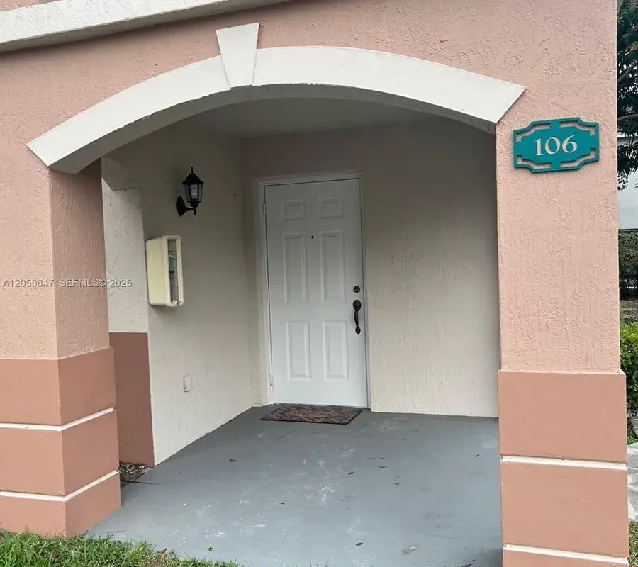 2911 SE 13th Rd # 40, Homestead FL 33035