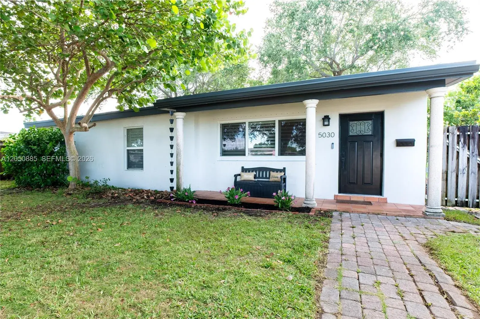 2 bedroom 2 bath Residential for sale at 5030 SW 113th Ct, Miami FL 33165