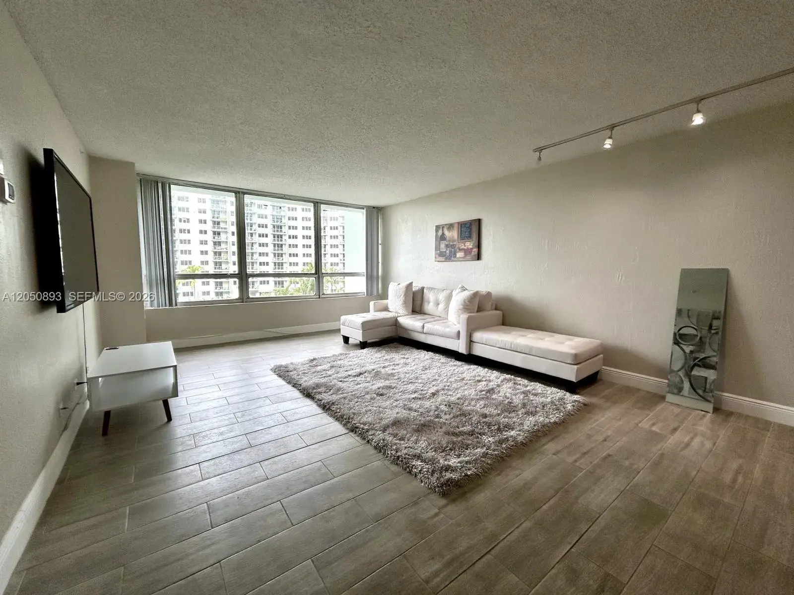 1500 Bay Rd # 558S, Miami Beach FL 33139