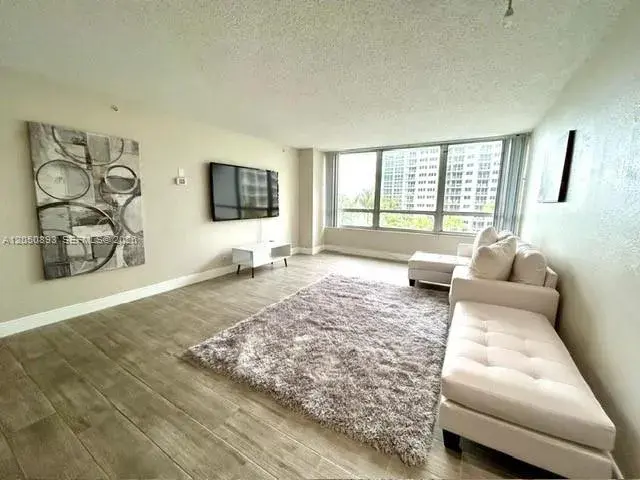 1500 Bay Rd # 558S, Miami Beach FL 33139