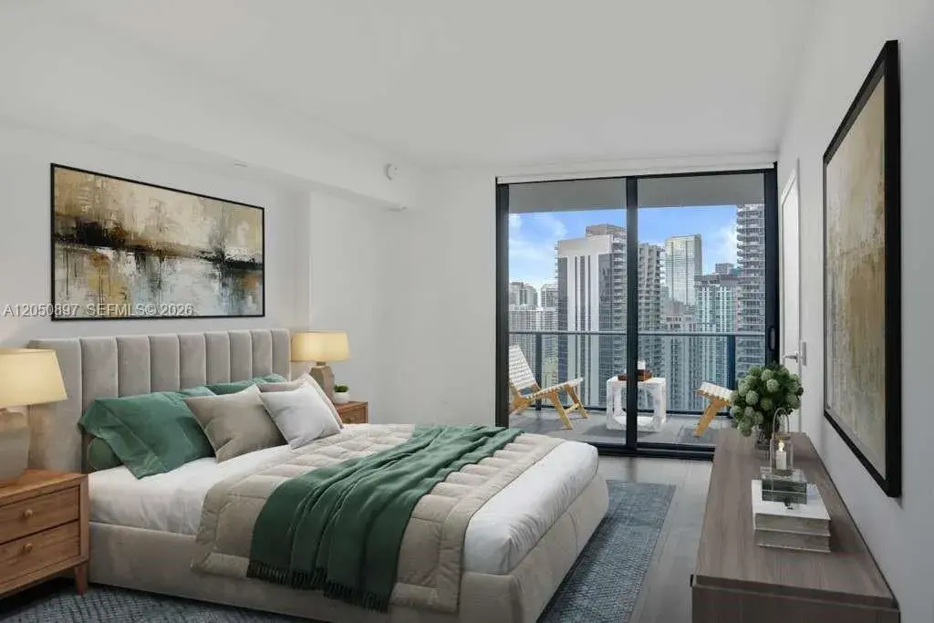 801 S Miami Ave # 3903, Miami FL 33130