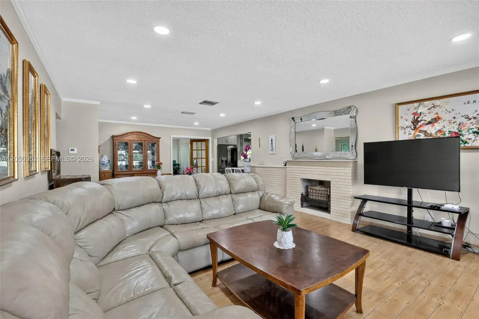 206 N 32nd Ave, Hollywood FL 33021