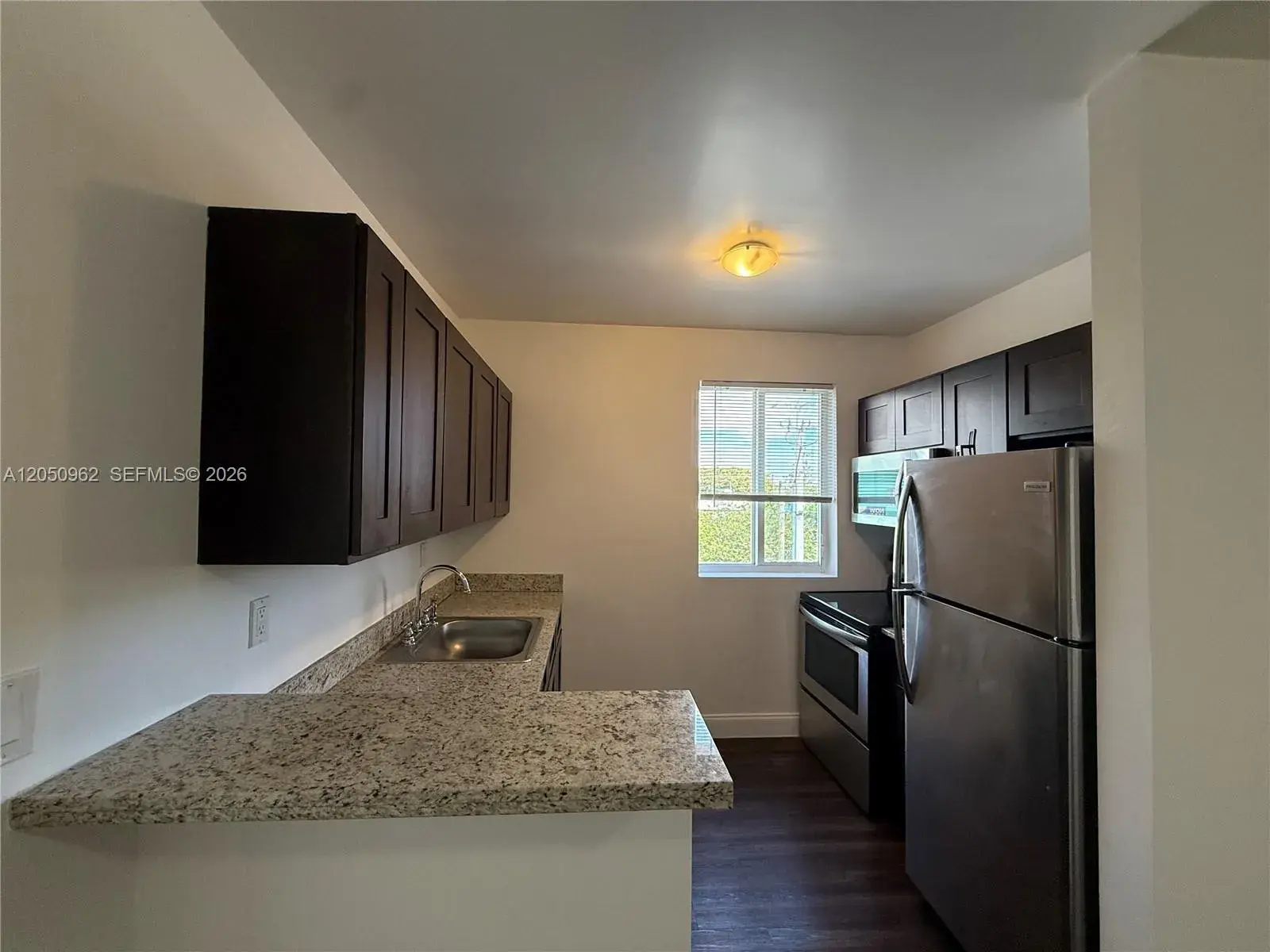 540 NW 7th St # 19, Miami FL 33136