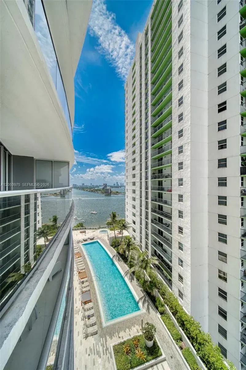 488 NE 18th St # 2002, Miami FL 33132