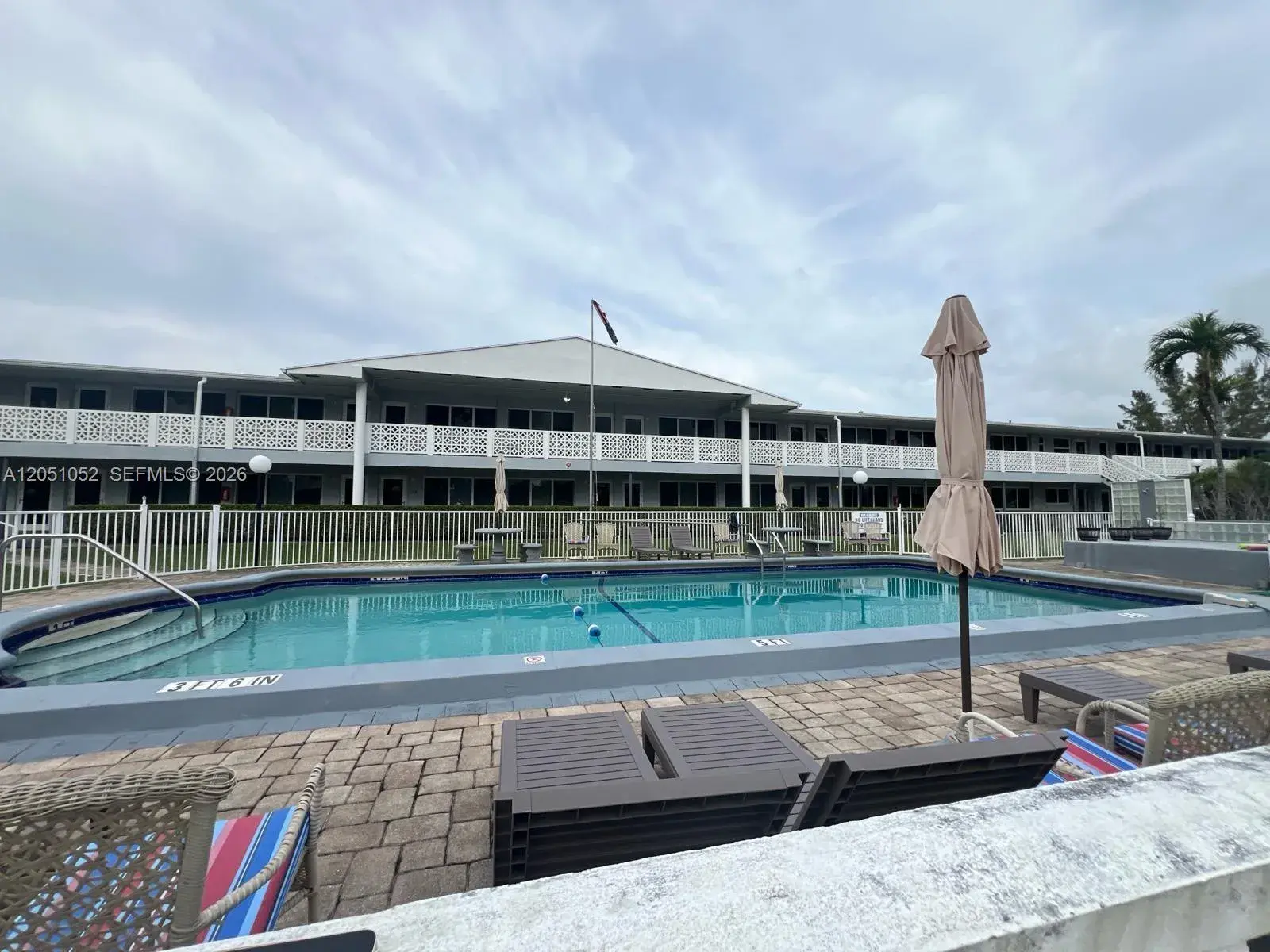 1 bedroom 1 bath Residential Lease for rent at 600 Layne Blvd # 210, Hallandale Beach FL 33009