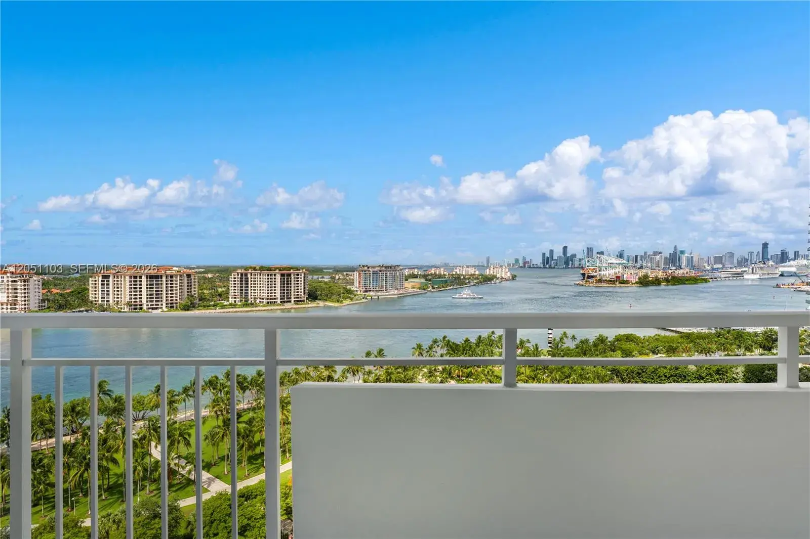 400 S Pointe Dr # 1805, Miami Beach FL 33139