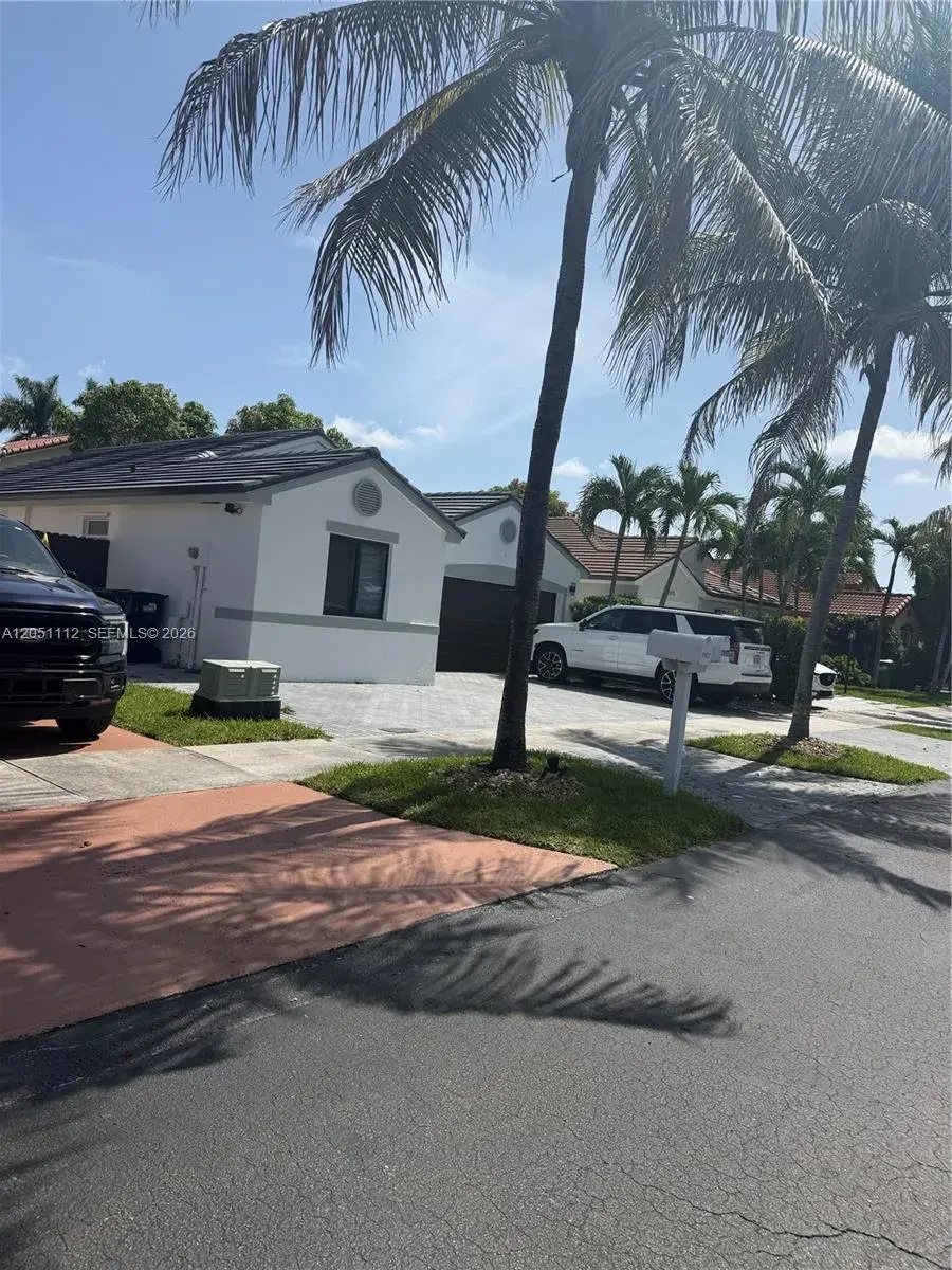 15921 SW 82 ST, Miami FL 33193
