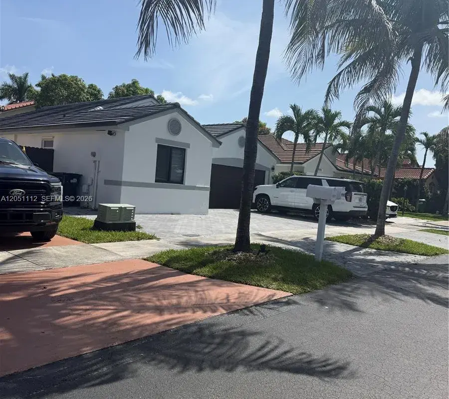 15921 SW 82 ST, Miami FL 33193