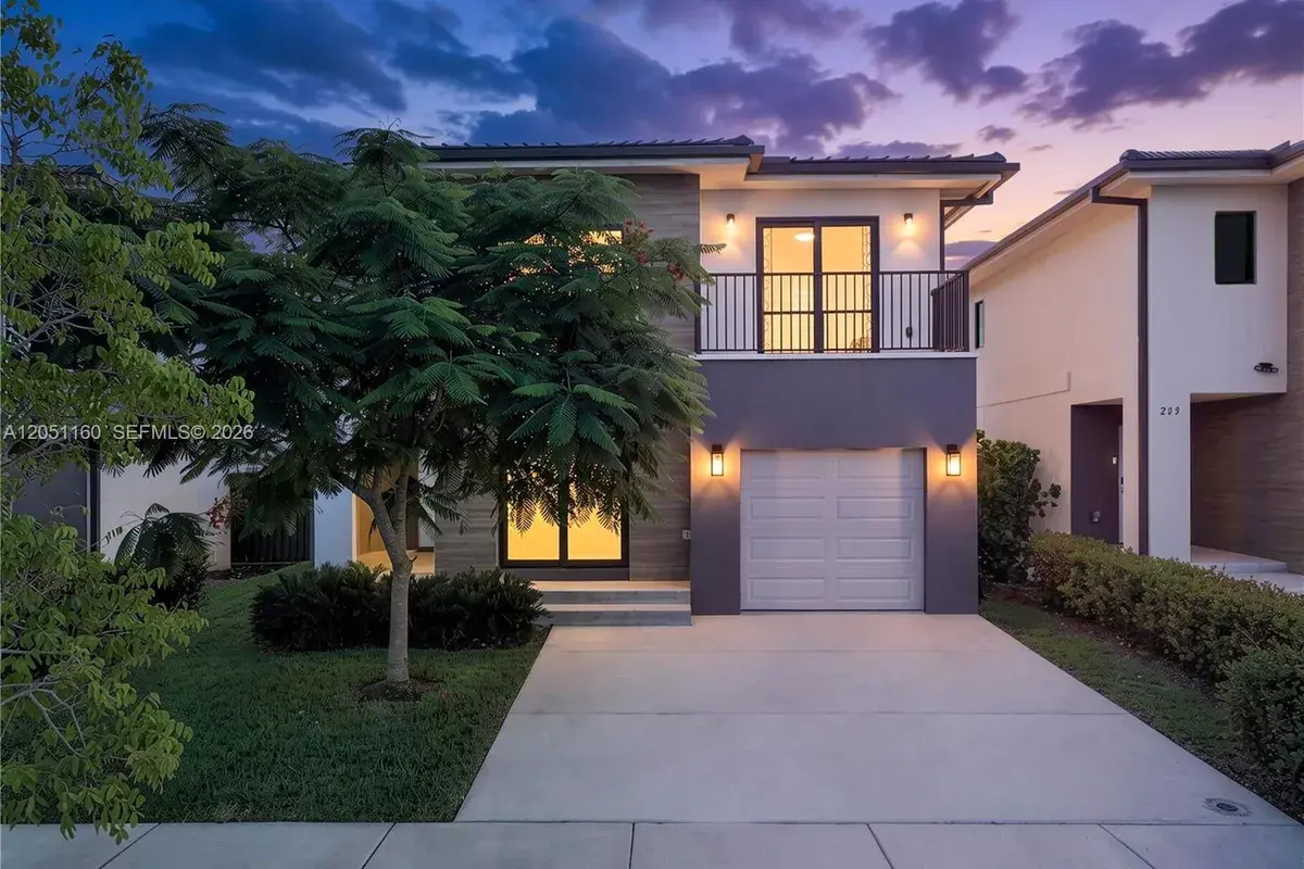 205 NW 12th Ct, Florida City FL 33034