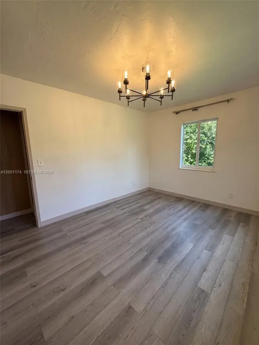 545 NE 111th St # 1, Miami FL 33161