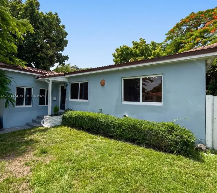545 NE 111th St # 1, Miami FL 33161