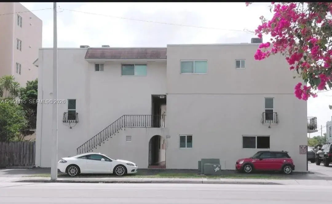 2 bedroom 1 bath for rent at 669 SW 37th Ave # 208, Miami FL 33135