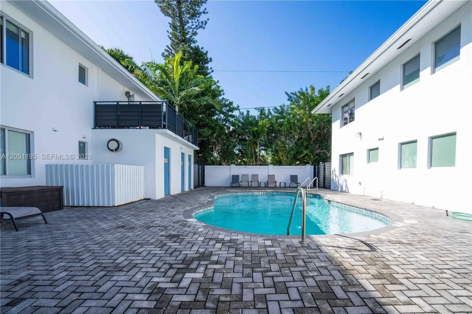 2400 NE 26th St # 8, Fort Lauderdale FL 33305