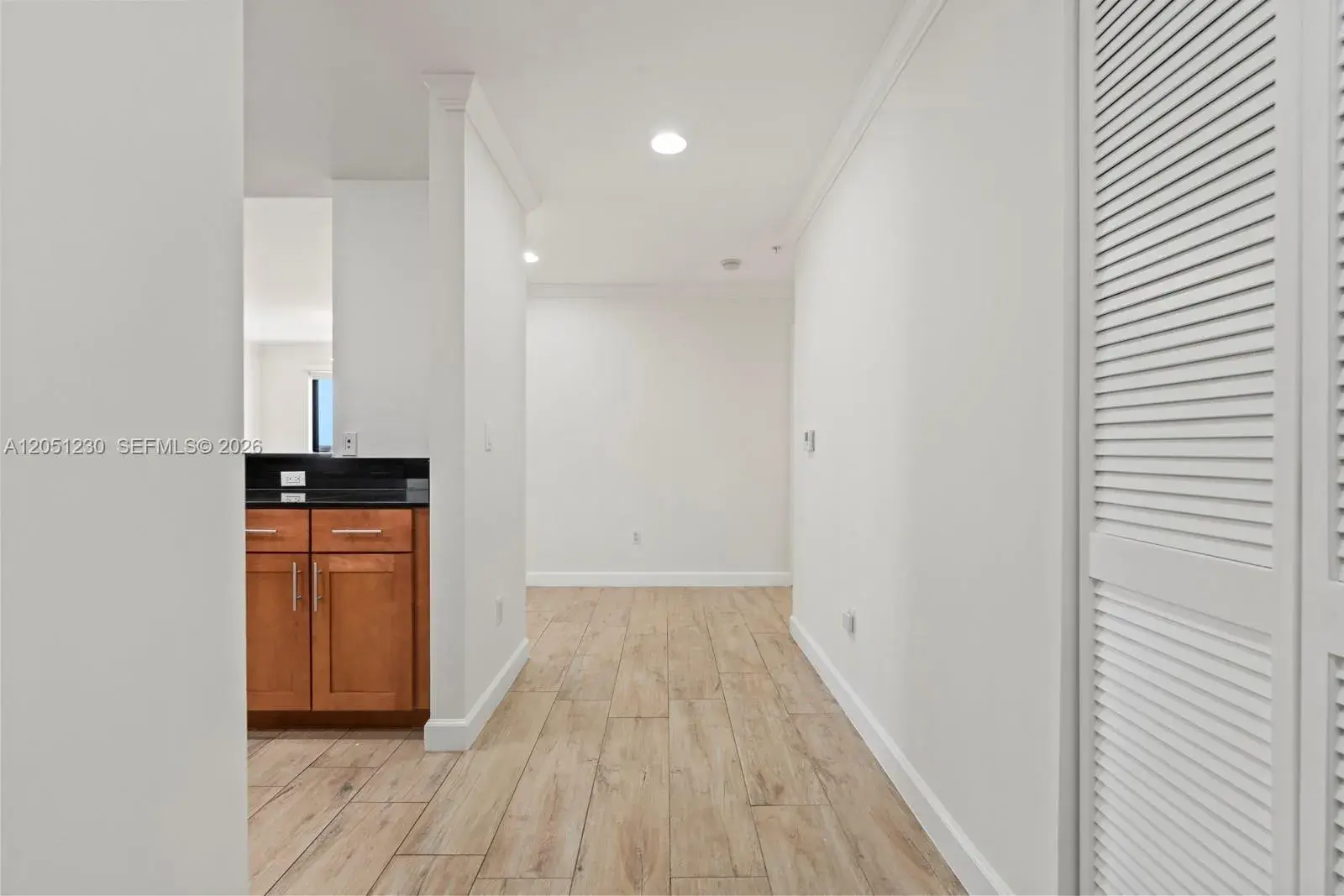 8390 SW 72nd Ave # 702, Miami FL 33143