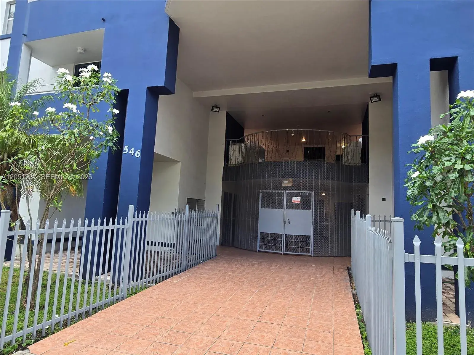 546 SW 1st ST # 607, Miami FL 33130