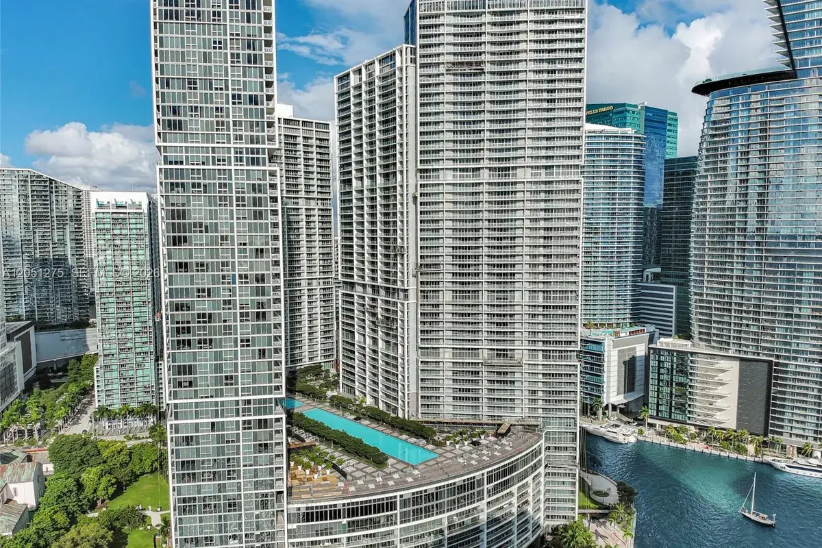 475 Brickell Ave # 3111, Miami FL 33131