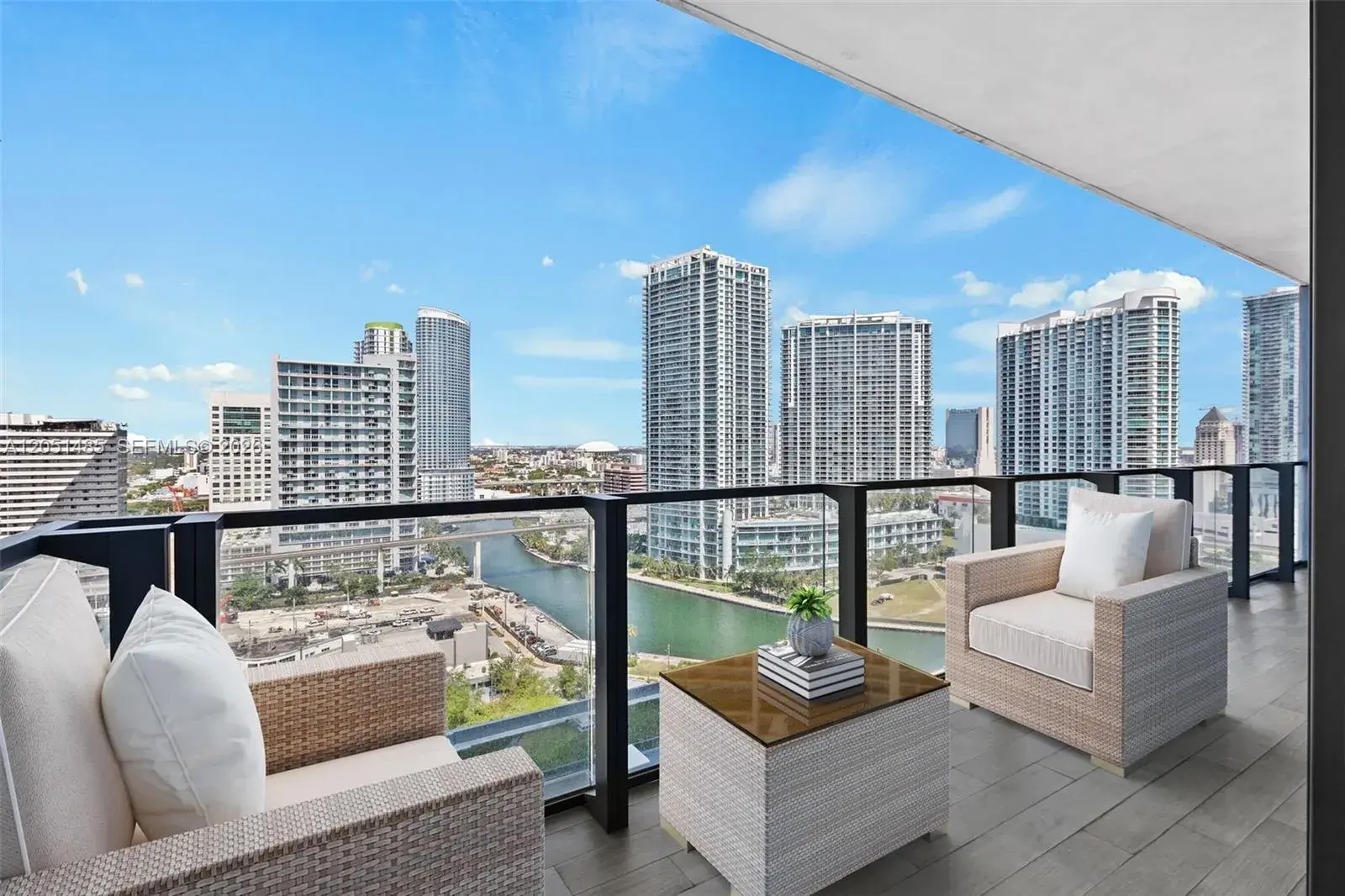 68 SE 6th St # 1706, Miami FL 33131