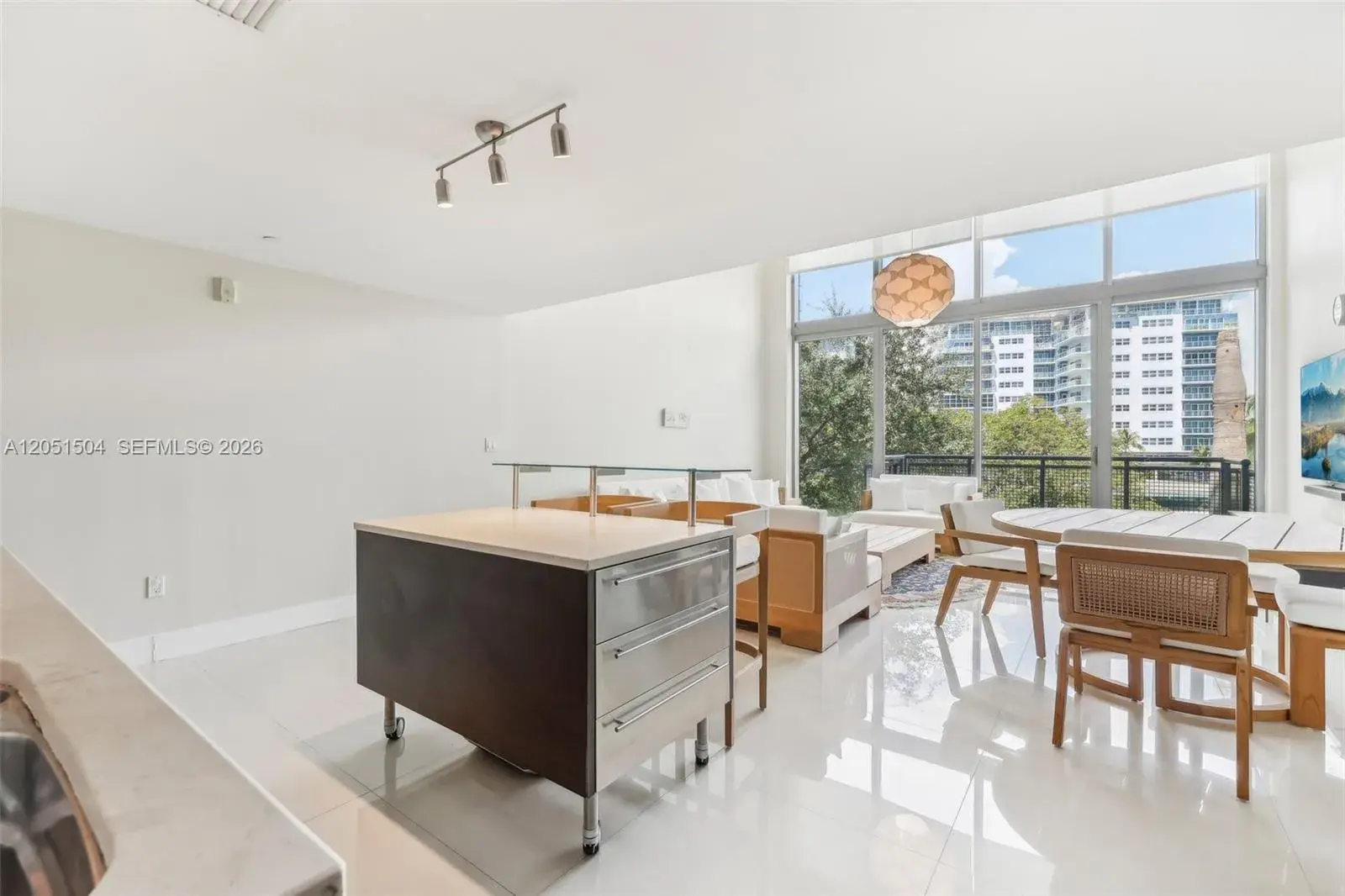 6000 Collins Ave # 306, Miami Beach FL 33140