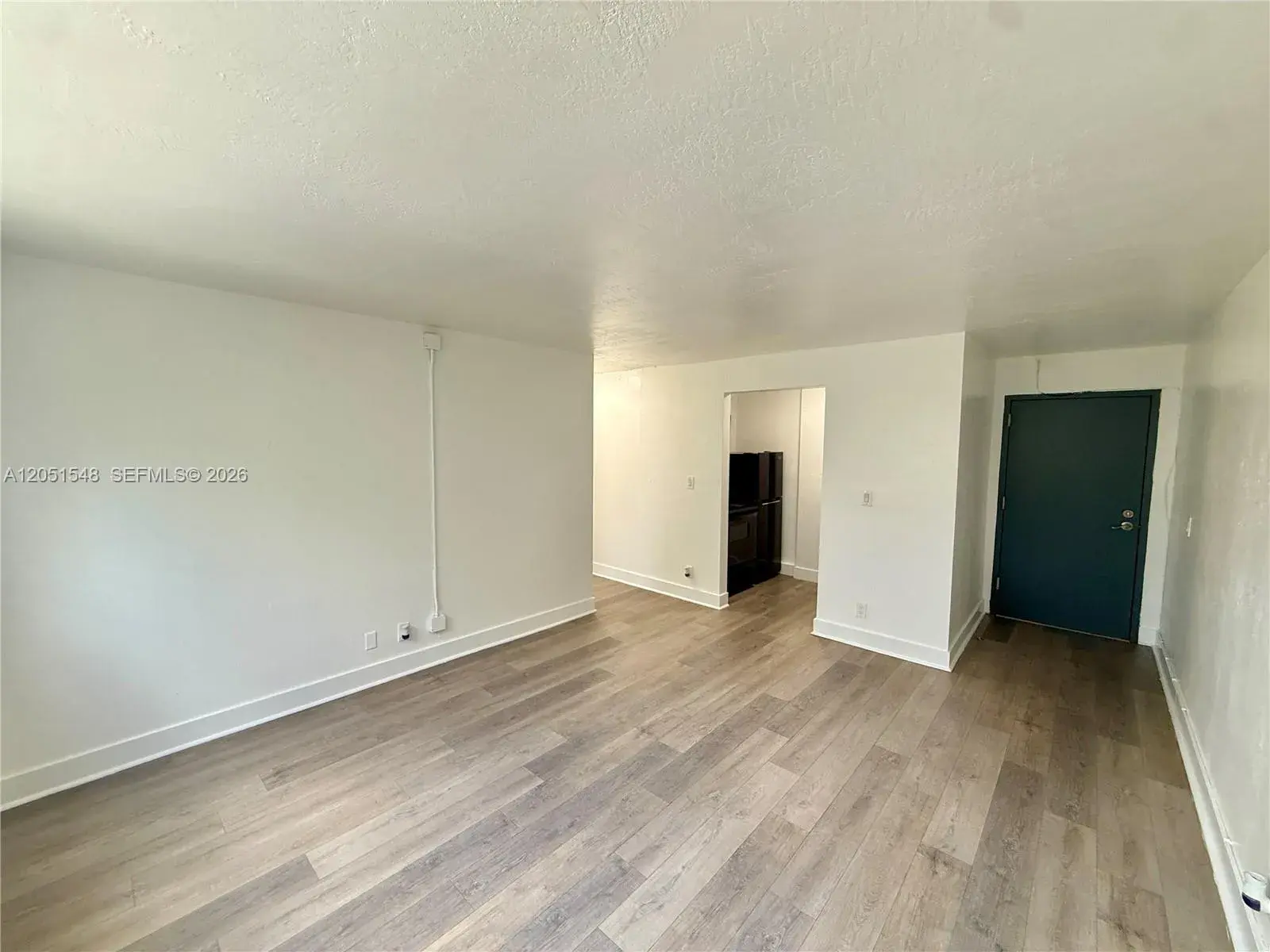 143 SW 9th St # 202, Miami FL 33130