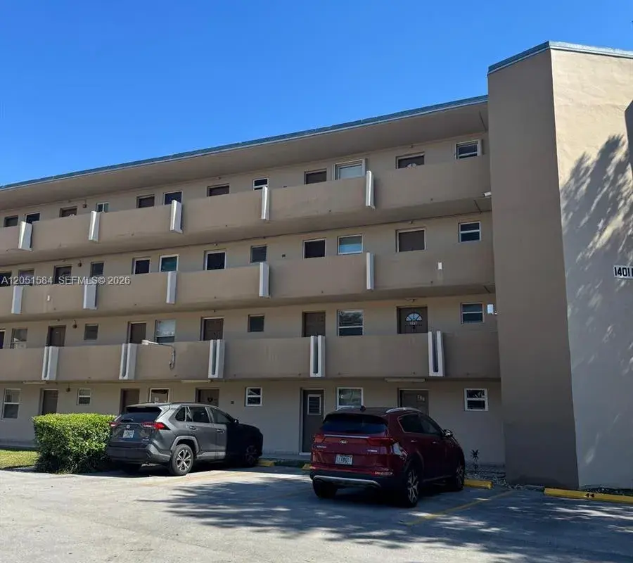 1401 NE 191st St # D108, Miami FL 33179