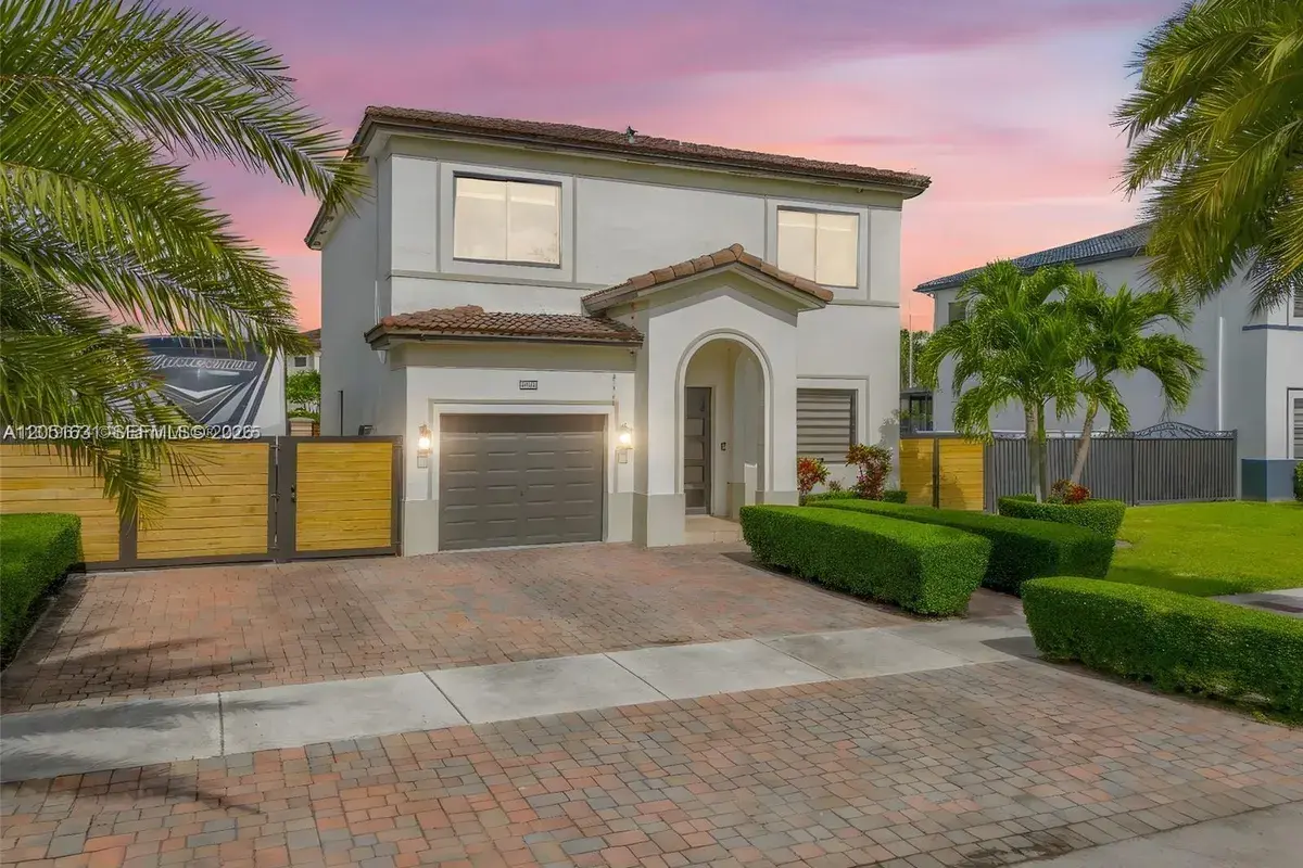 27260 SW 136th Path, Homestead FL 33032