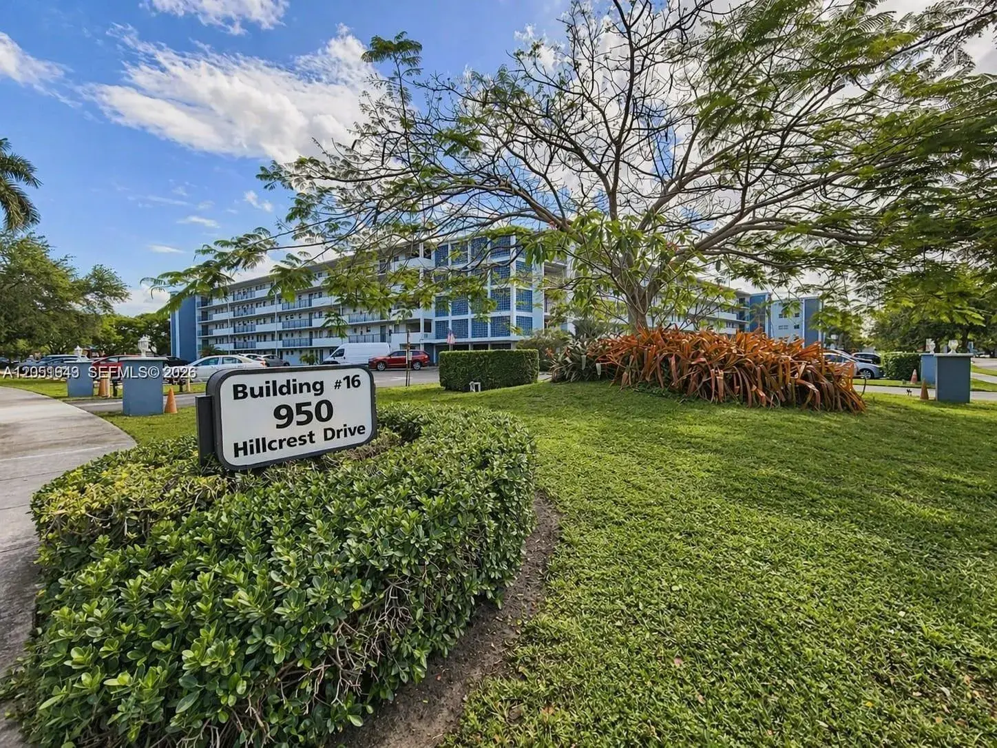 1 bedroom 1 bath Residential Lease for rent at 950 Hillcrest Dr # 102, Hollywood FL 33021