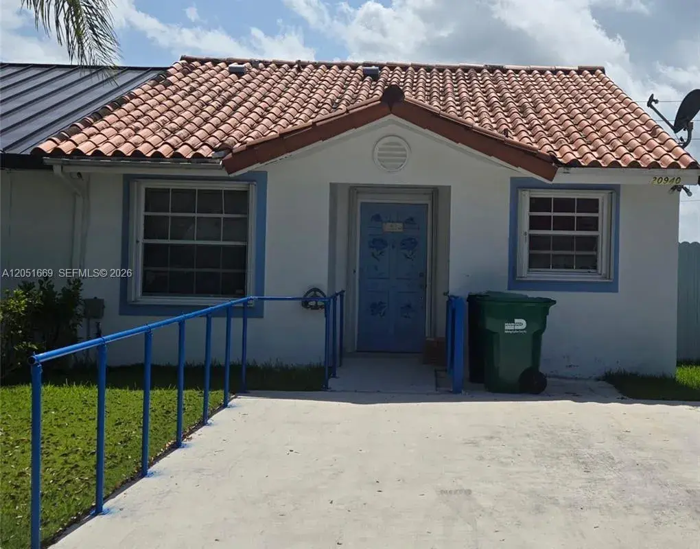 20940 SW 121st Ave, Miami FL 33177