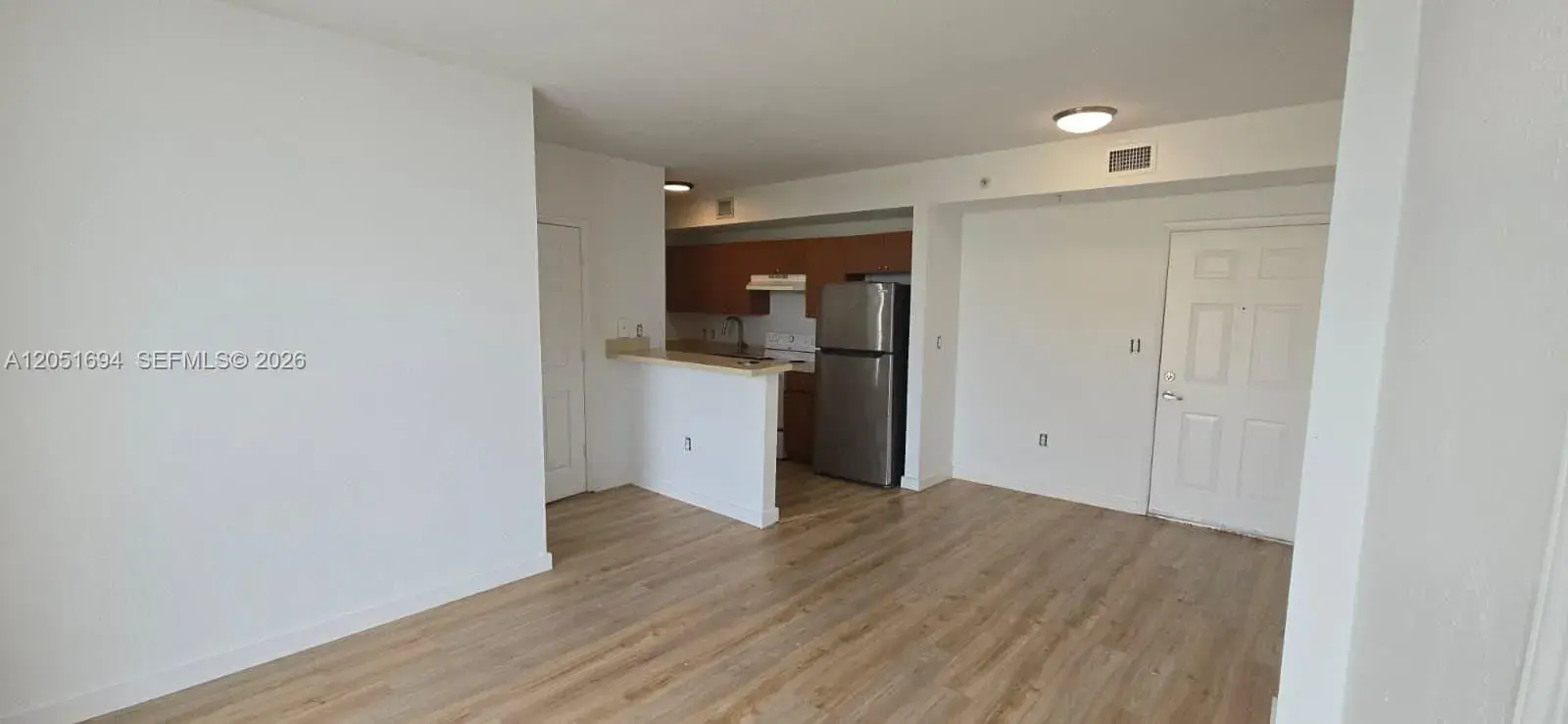 120 SW 8th Ave # 706, Miami FL 33130
