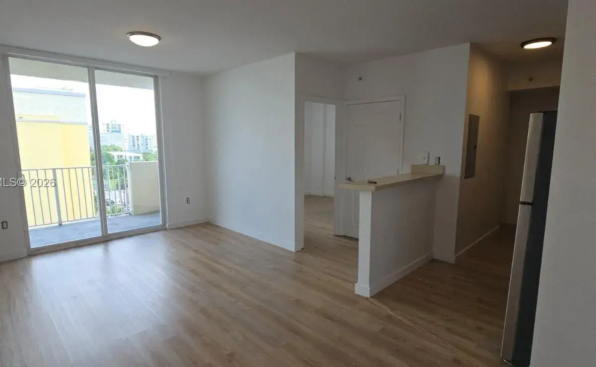 120 SW 8th Ave # 706, Miami FL 33130