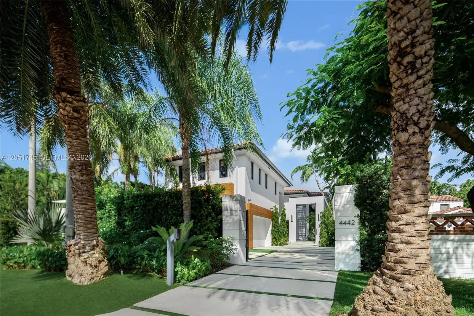 4442 Prairie Ave, Miami Beach FL 33140