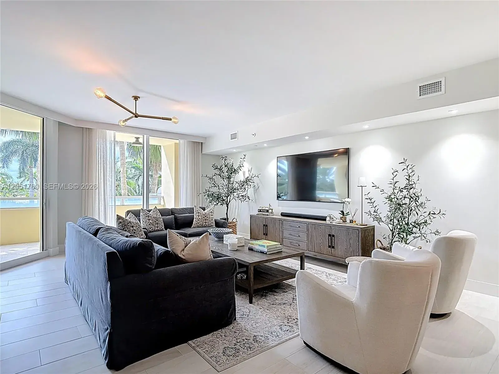 445 Grand Bay Dr # 418, Key Biscayne FL 33149