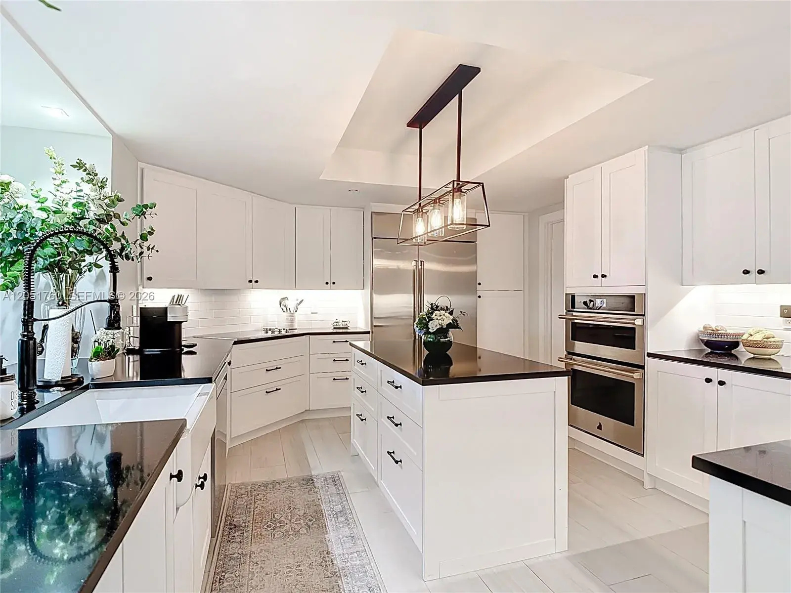 445 Grand Bay Dr # 418, Key Biscayne FL 33149