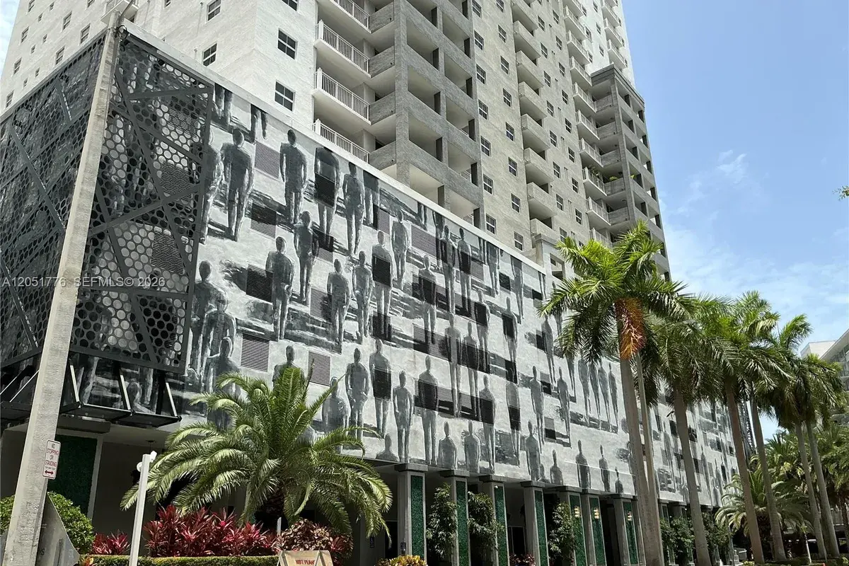 185 SE 14th Ter # 1810, Miami FL 33131