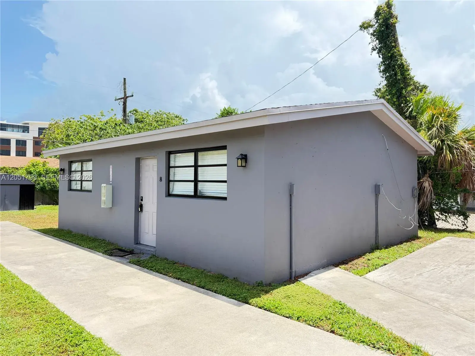 1 bedroom 1 bath Residential Lease for rent at 2247 Taylor St # 8, Hollywood FL 33020