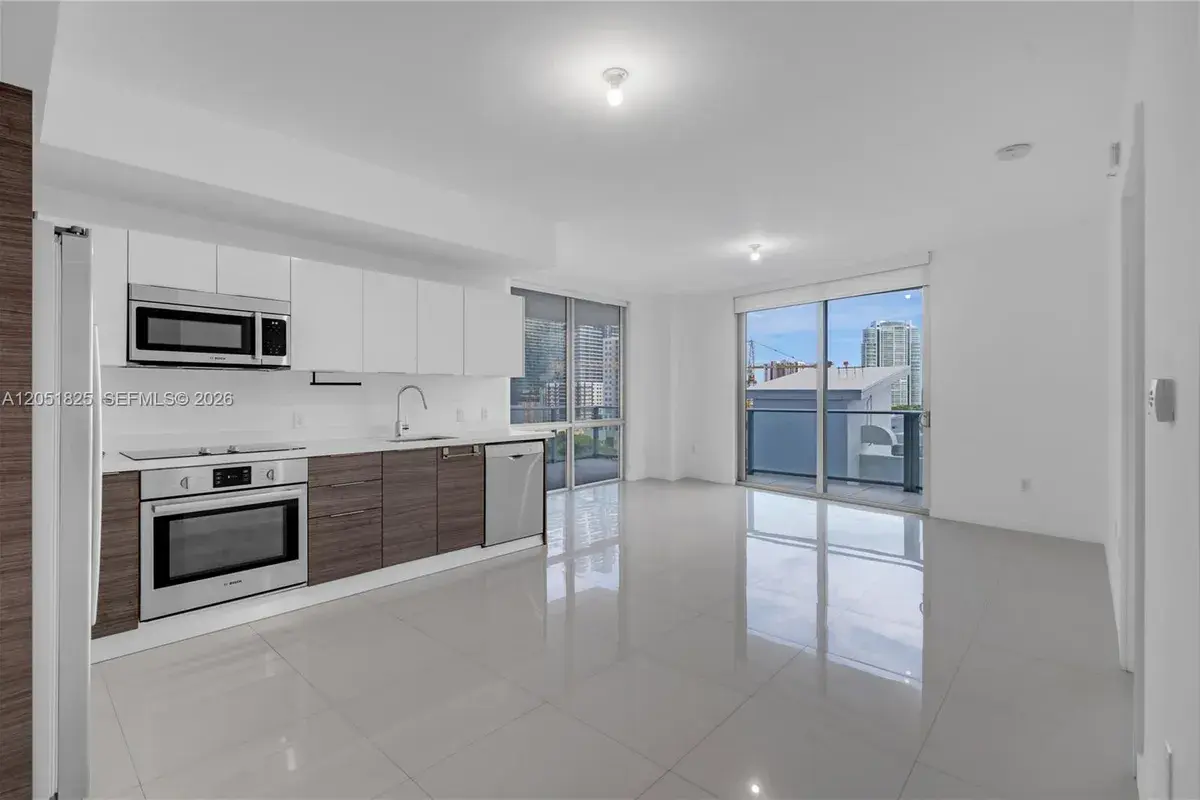 1010 SW 2nd Ave # 1003, Miami FL 33130