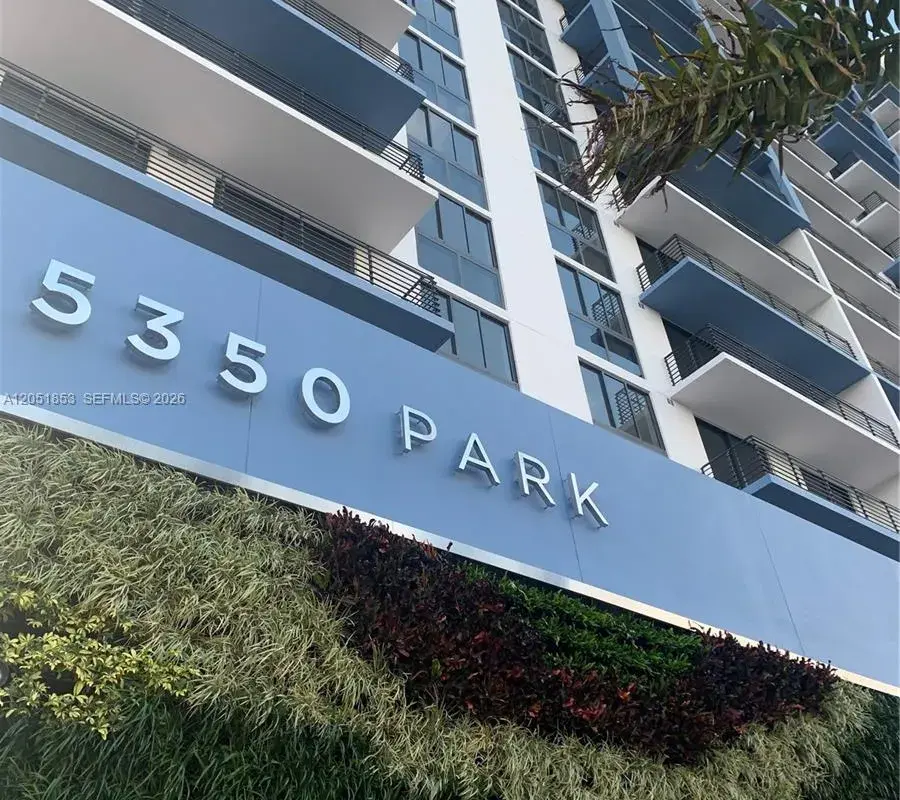5350 NW 84th Ave # 706, Doral FL 33166
