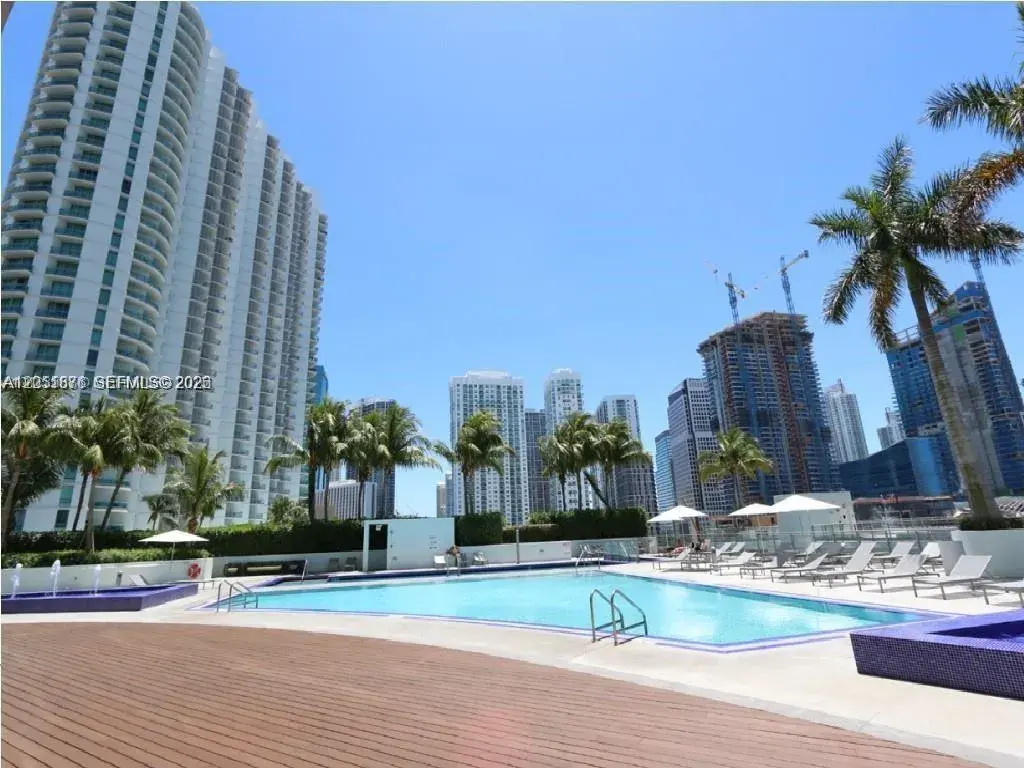 90 SW 3rd St # 2907, Miami FL 33130