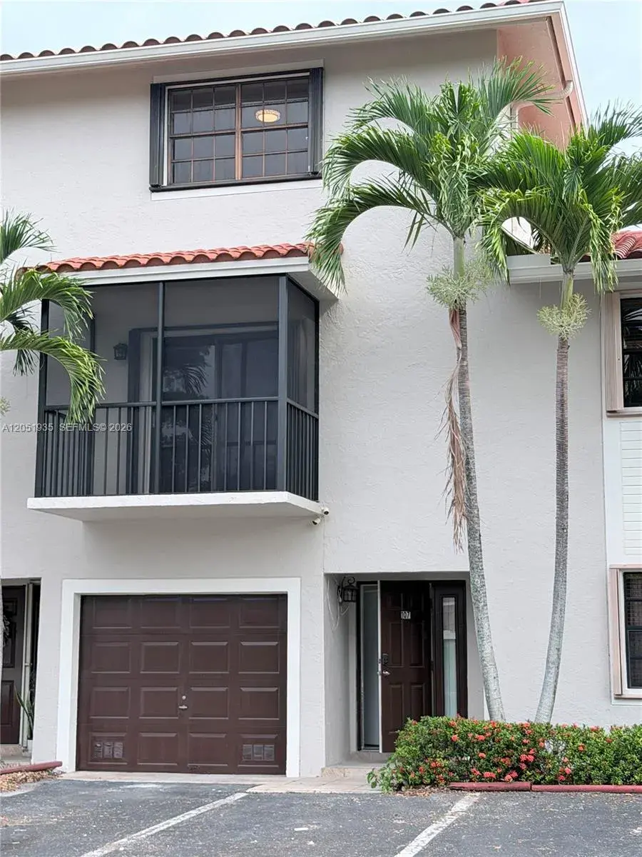 9850 Hammocks Blvd # 107, Miami FL 33196