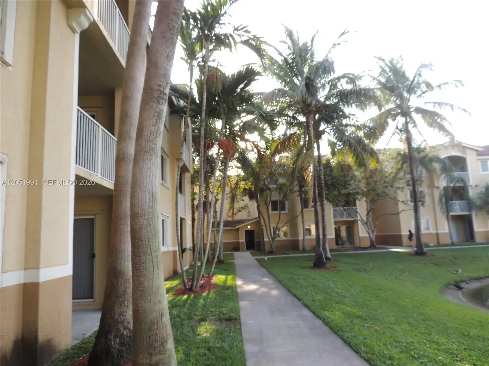 2600 S University Dr # 103, Davie FL 33328