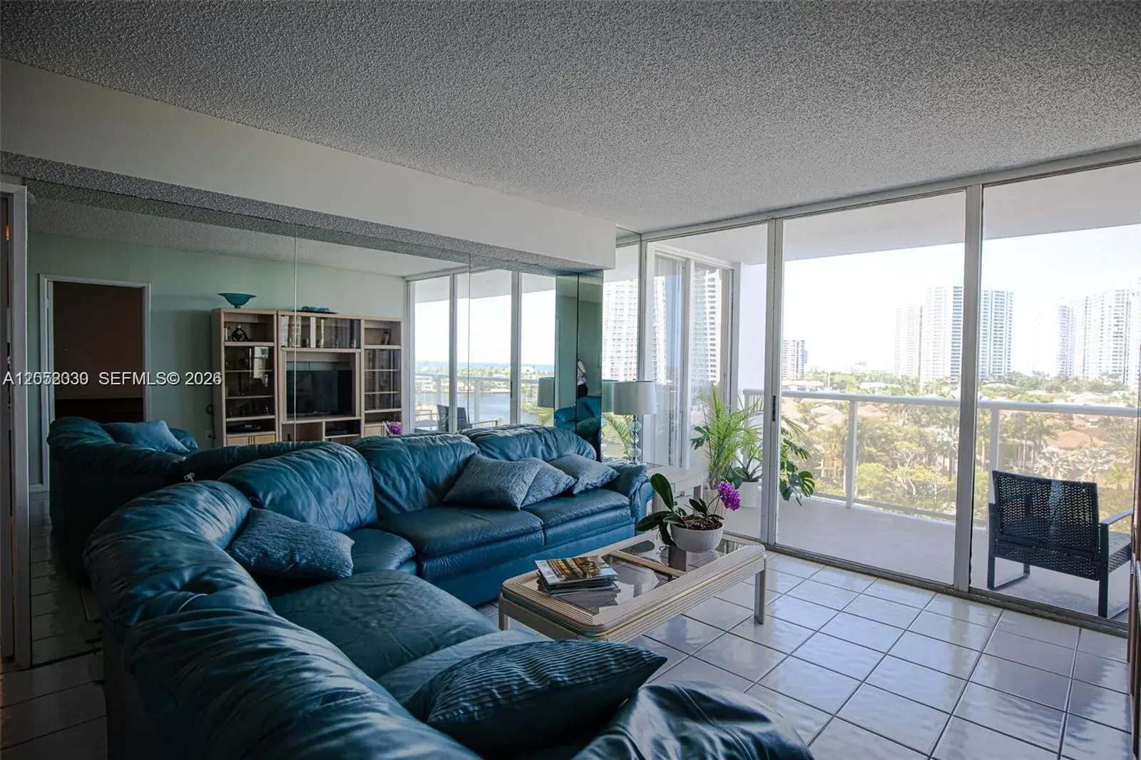 3701 N Country Club Dr # 902, Aventura FL 33180