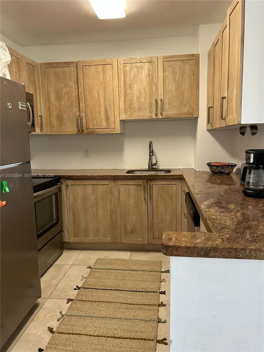 7441 Wayne Ave # 8R, Miami Beach FL 33141